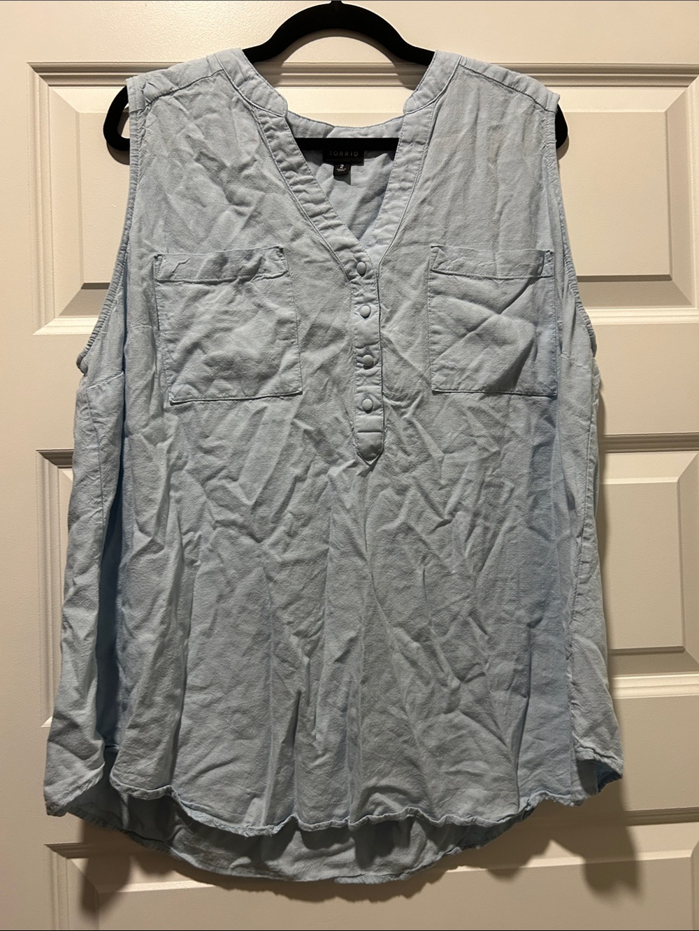 Joie Light Blue Sleeveless V-Neck Button-Front Pocket Top